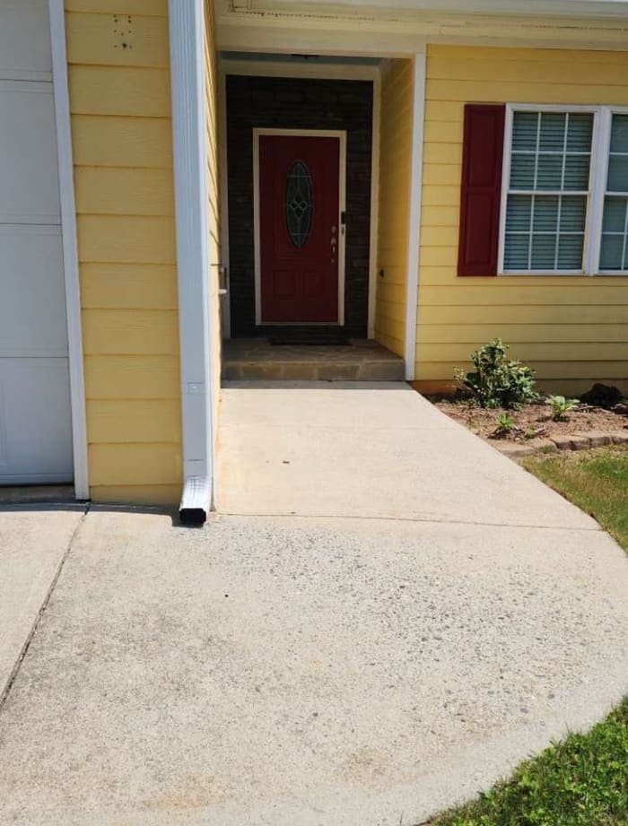 Clean front walkway after pressure washing in Athens, GA